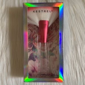 NWT Kestrel Fan Brush